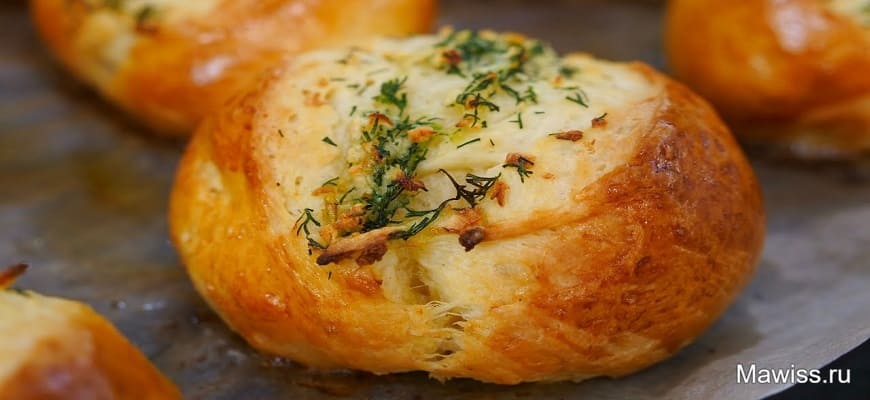 Булочки с сыром и чесноком
